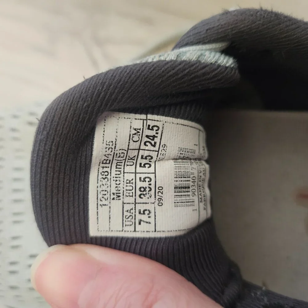 Women’s Brooks Ghost 13 Running 75.M Sneakers - Picture 7 of 9